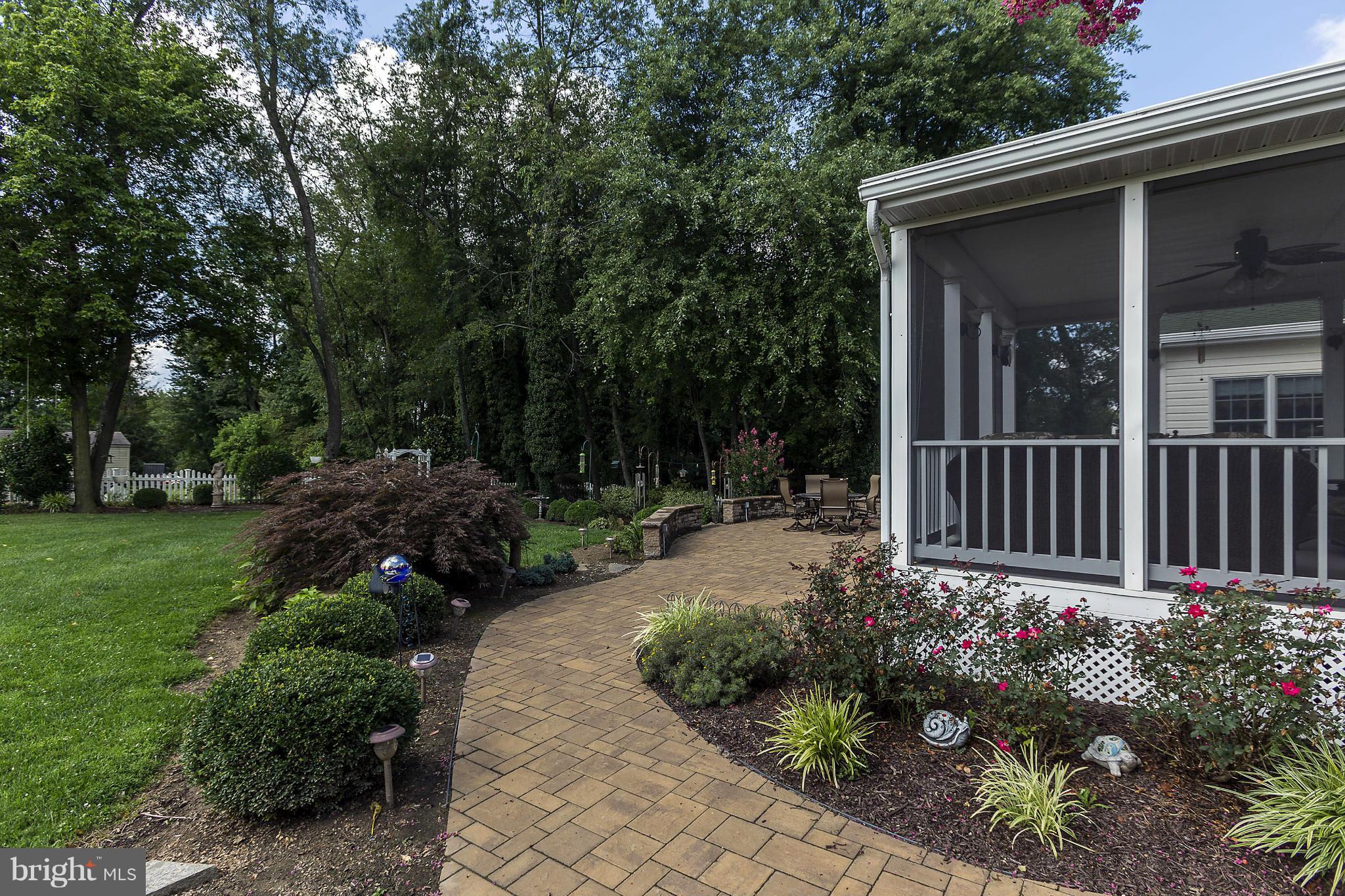 12435 Frederick Road West Friendship, MD 21794 - Photo 26 of 30 Lush Landscaping