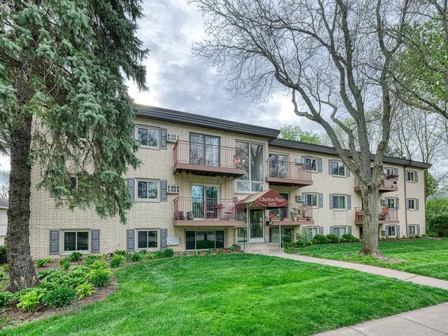 $118,900 | 1620 Charlton Street, Unit 109, West St. Paul, MN 55118