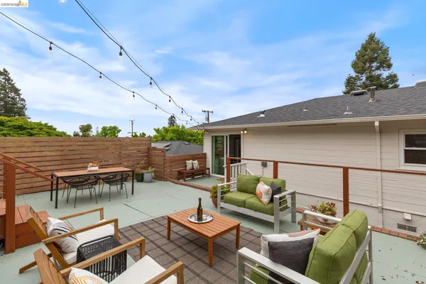 $998,000 | 4086 Laguna Avenue, Oakland, CA 94602