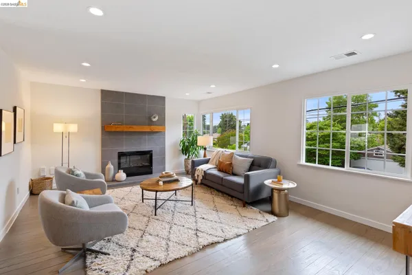 $998,000 | 4086 Laguna Avenue, Oakland, CA 94602