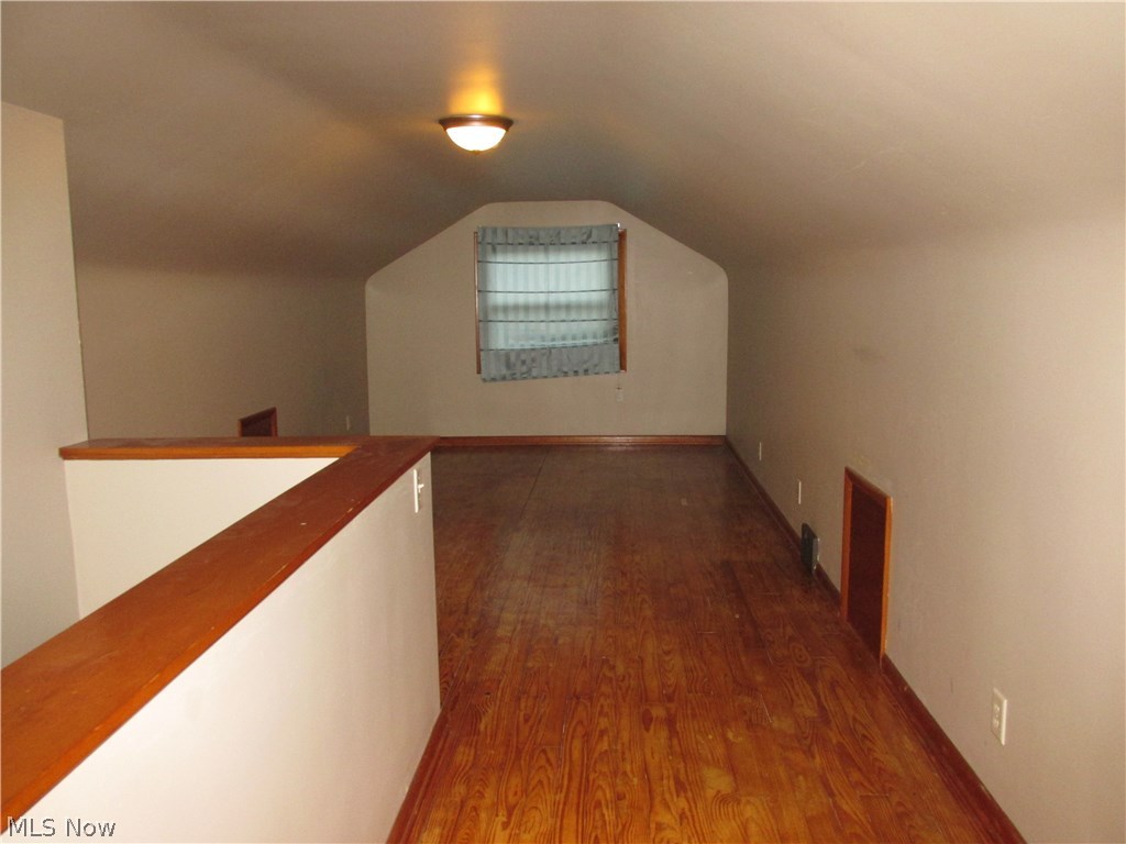 2252 Lake Rd Boulevard Northwest Canton, OH 44708 - Photo 9 of 22 Gallery Image 9