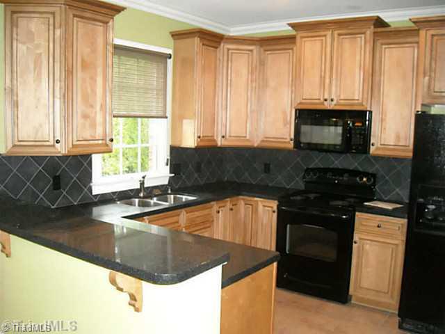 2376 Addison Boulevard High Point, NC 27262 - Photo 2 of 15 Kitchen.