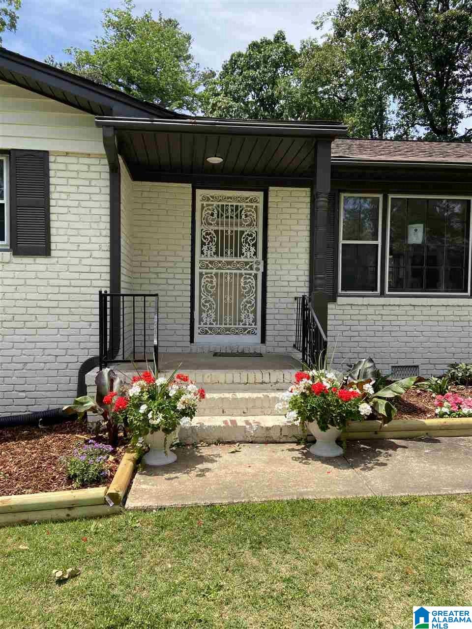 112 Maddox Way Fairfield, AL 35064 - Photo 4 of 48
