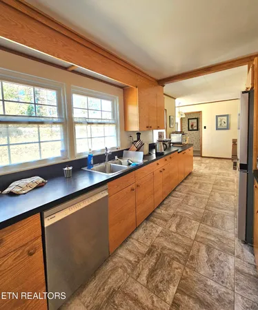 $399,900 | 105 Pomona Road, Oak Ridge, TN 37830