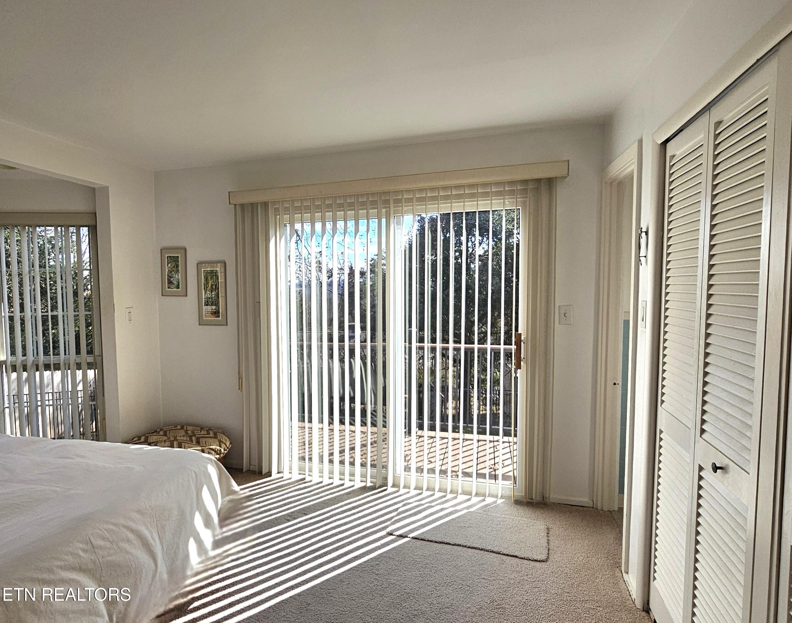 105 Pomona Road Oak Ridge, TN 37830 - Photo 17 of 30 Loads of natural light