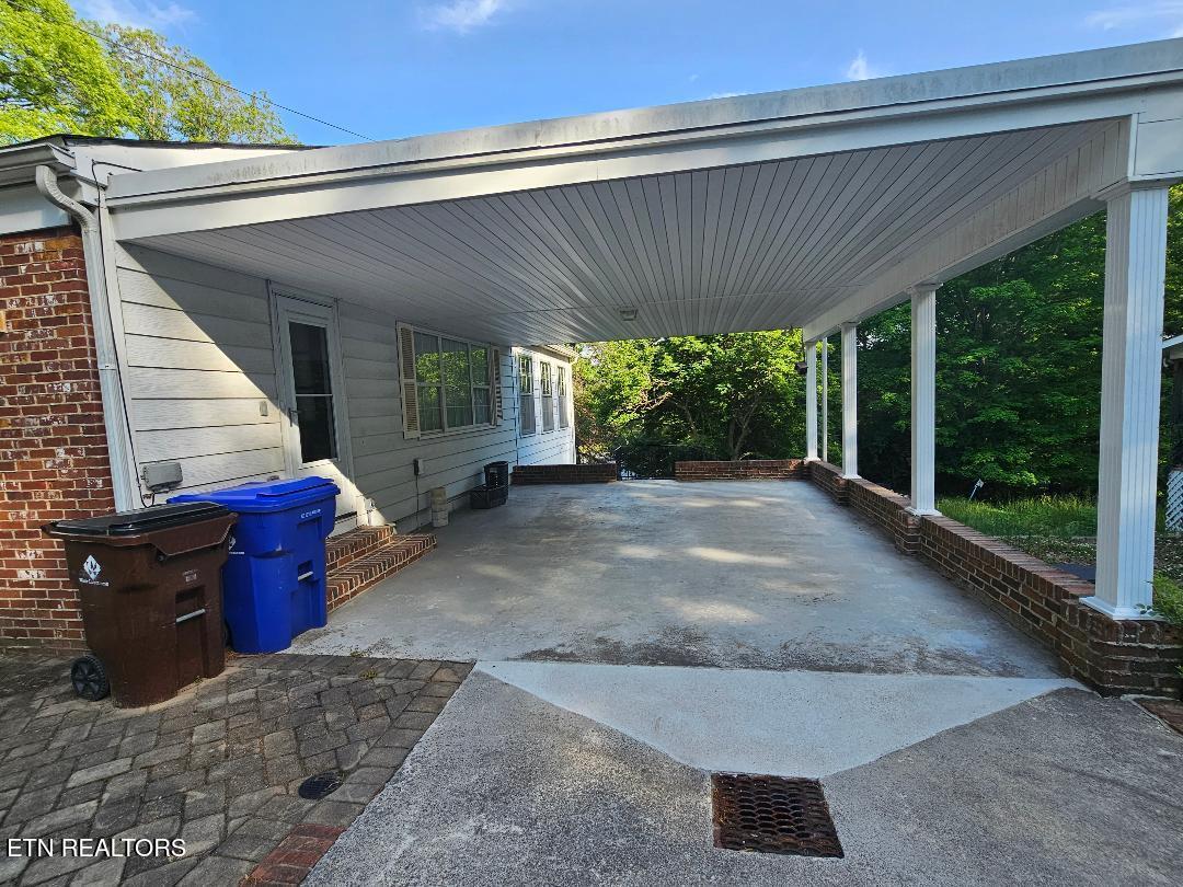 105 Pomona Road Oak Ridge, TN 37830 - Photo 38 of 39 carport