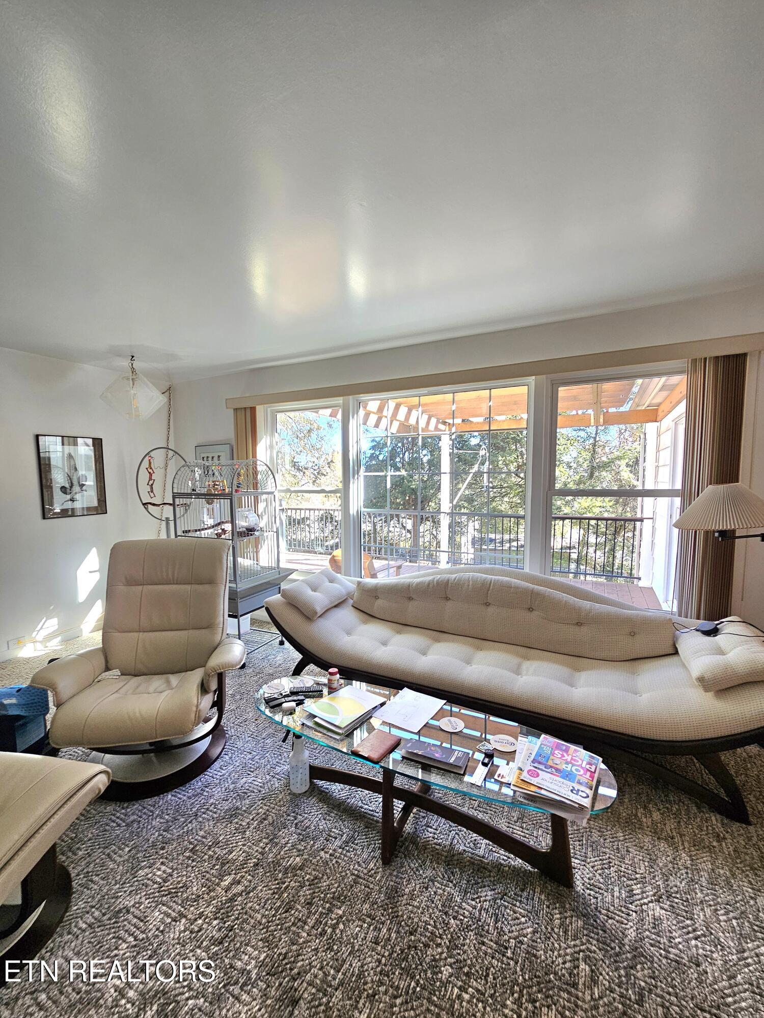 105 Pomona Road Oak Ridge, TN 37830 - Photo 4 of 30 Large picture windows