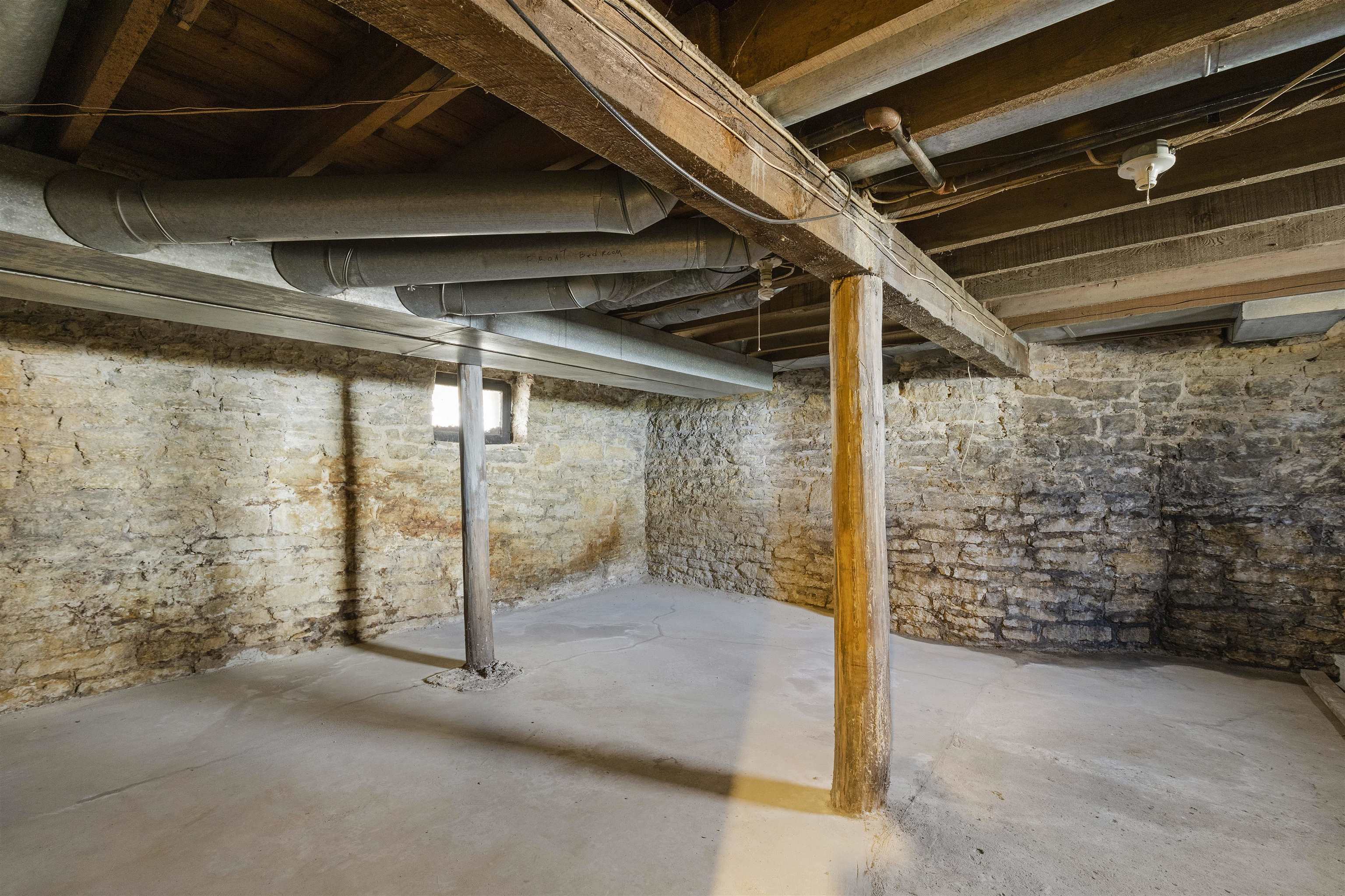 703 North Main Street Rochelle, IL 61068 - Photo 18 of 21 a view of an empty room