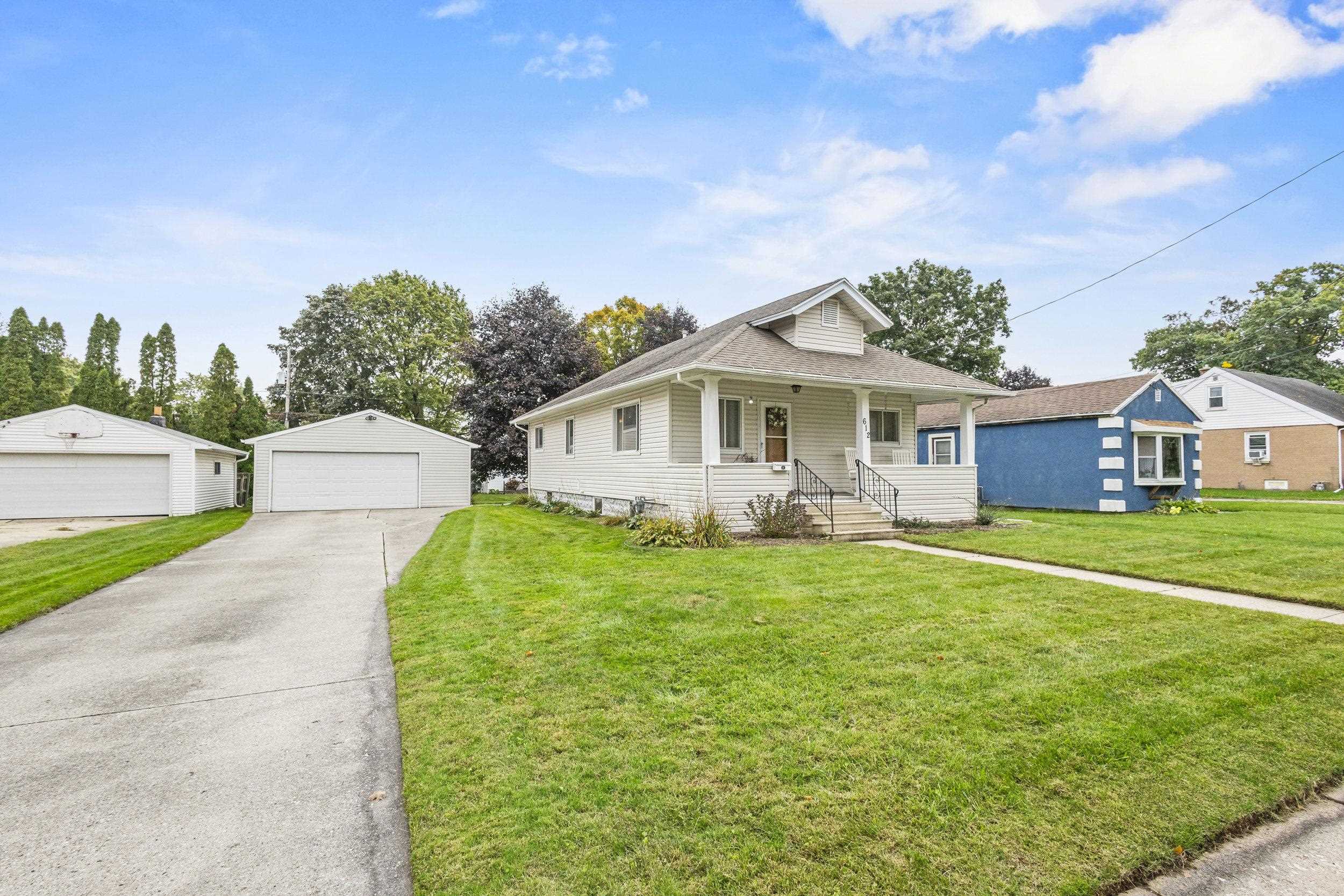 612 South Weimar Street Appleton, WI 54915 - Photo 2 of 40 Gallery Image 2