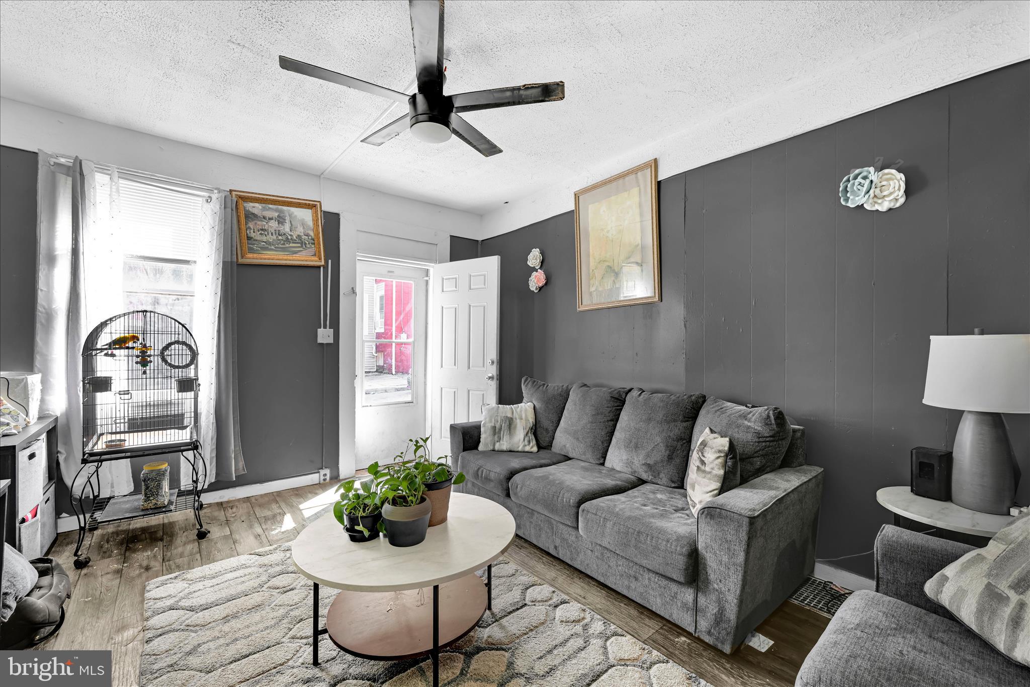 307 Walnut Street York, PA 17403 - Photo 4 of 24 Living Area