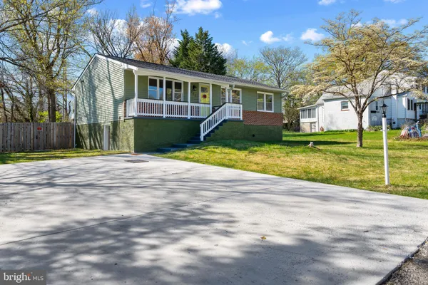 $2,800 | 712 Kent Avenue, Baltimore, MD 21228