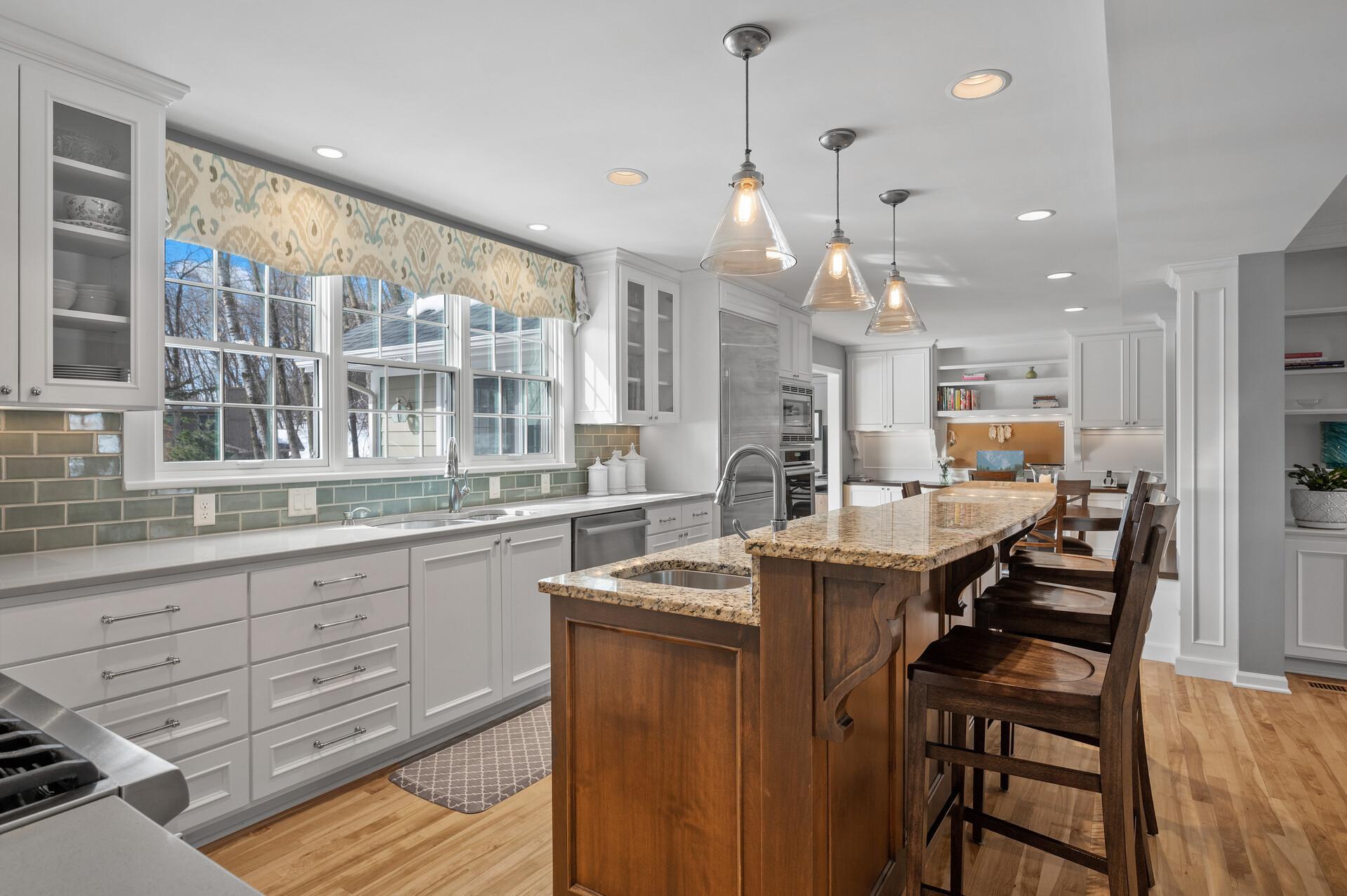 15609 Post Road Minnetonka, MN 55391 - Photo 13 of 49