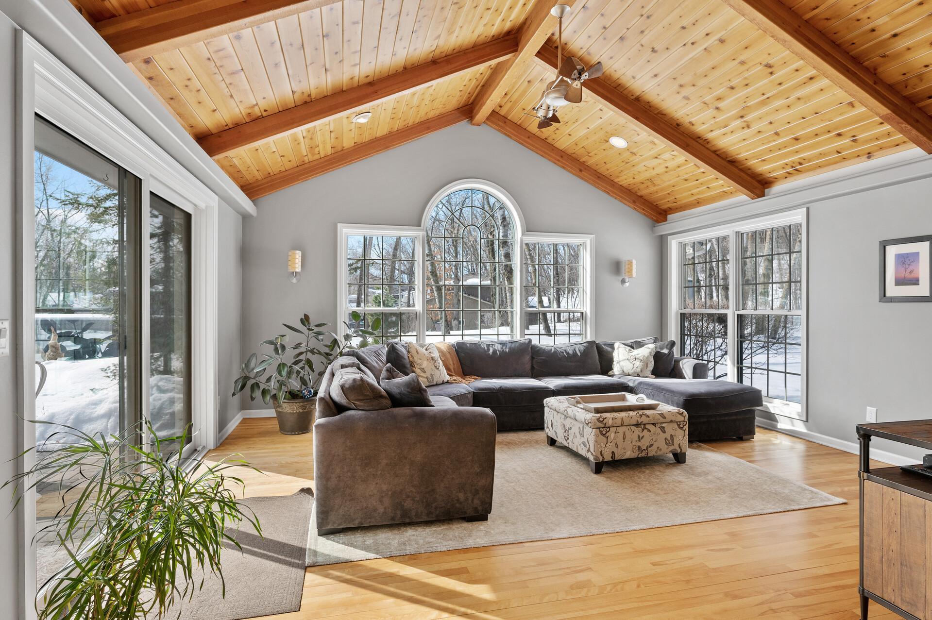 15609 Post Road Minnetonka, MN 55391 - Photo 18 of 49