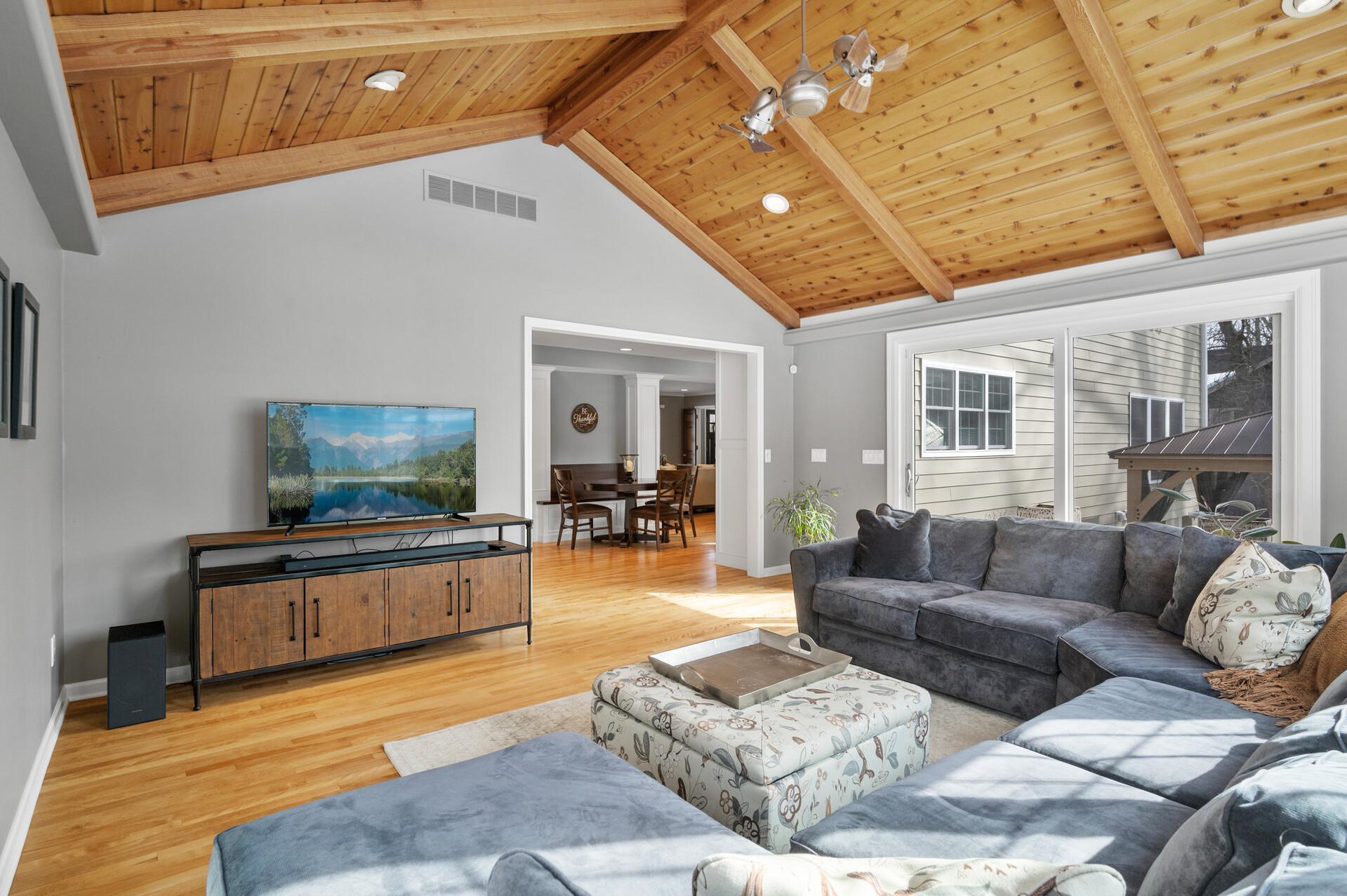 15609 Post Road Minnetonka, MN 55391 - Photo 19 of 49