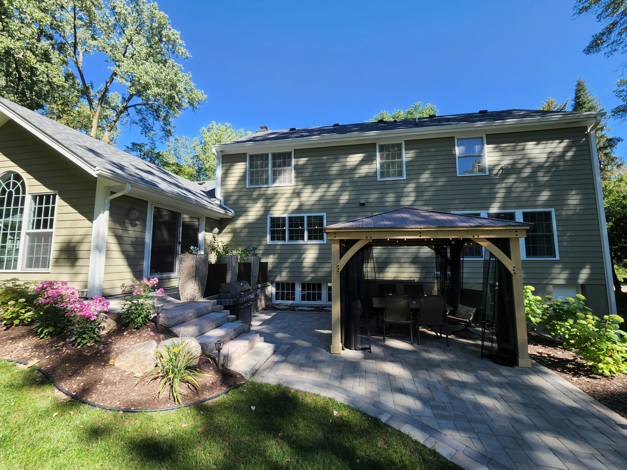 15609 Post Road Minnetonka, MN 55391 - Photo 3 of 49