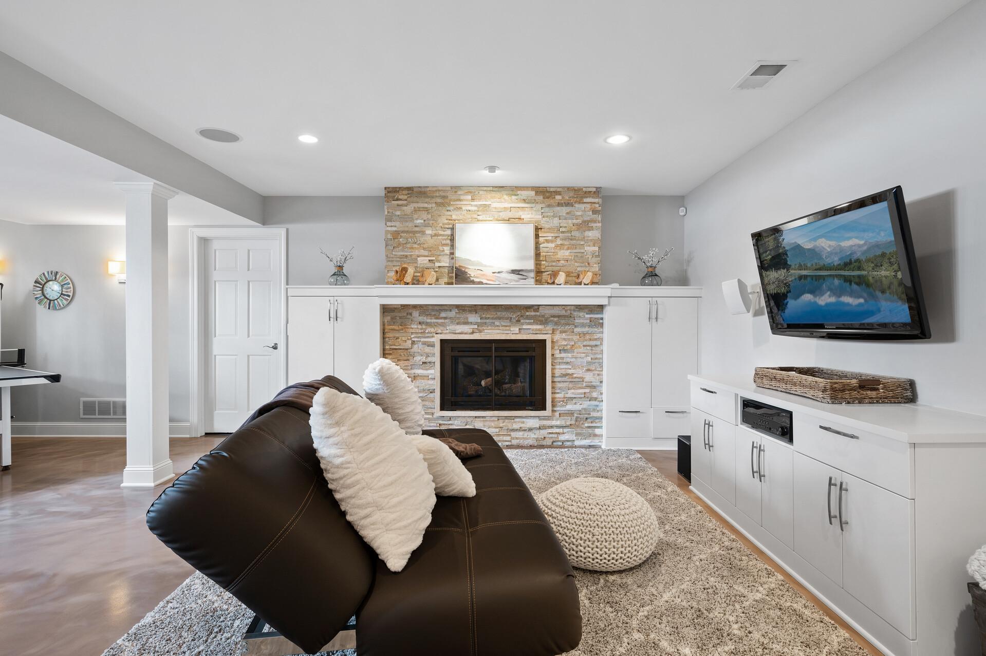 15609 Post Road Minnetonka, MN 55391 - Photo 35 of 49