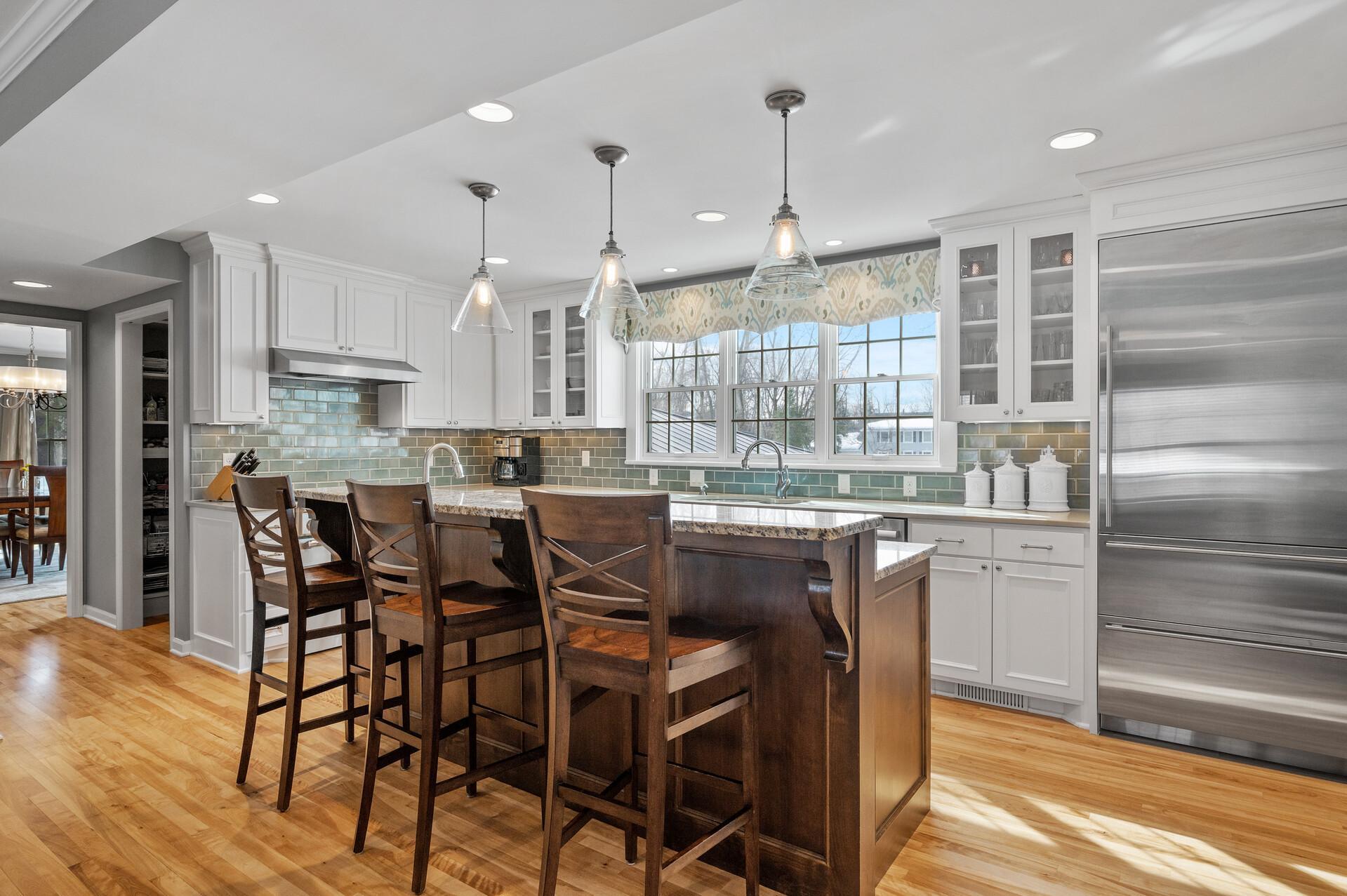 15609 Post Road Minnetonka, MN 55391 - Photo 10 of 49