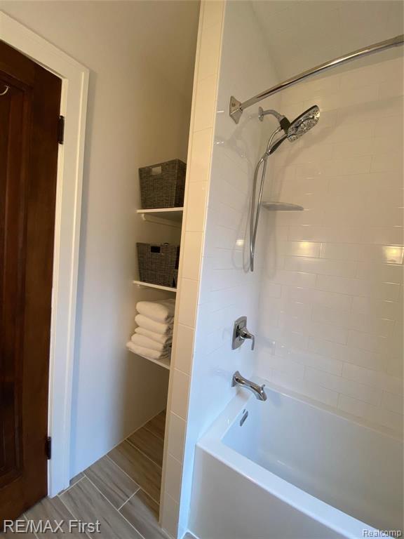 240 Fisher Road Grosse Pointe Farms, MI 48230 - Photo 25 of 54