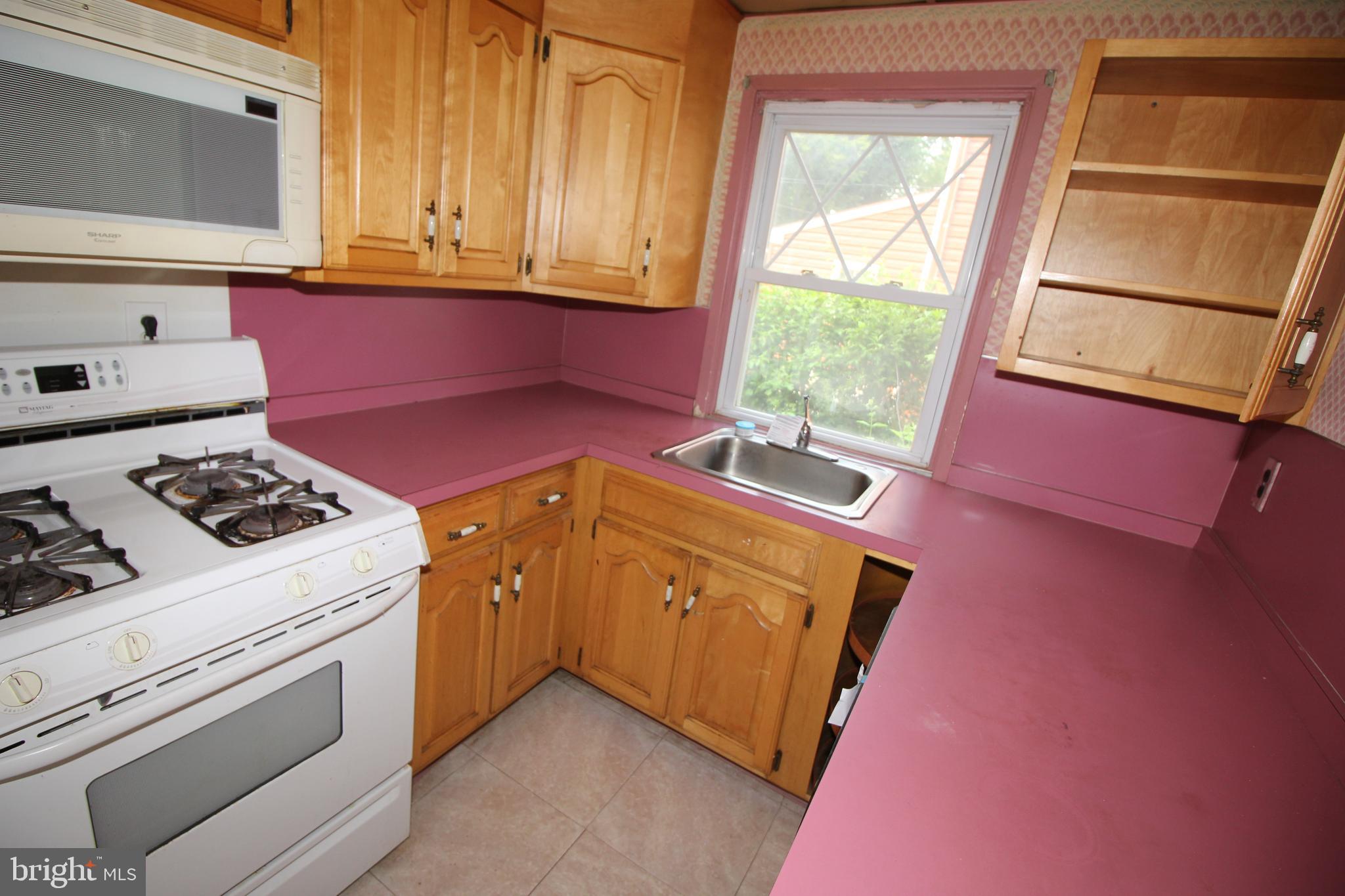 425 North Warminster Road Hatboro, PA 19040 - Photo 13 of 27 Gallery Image 13