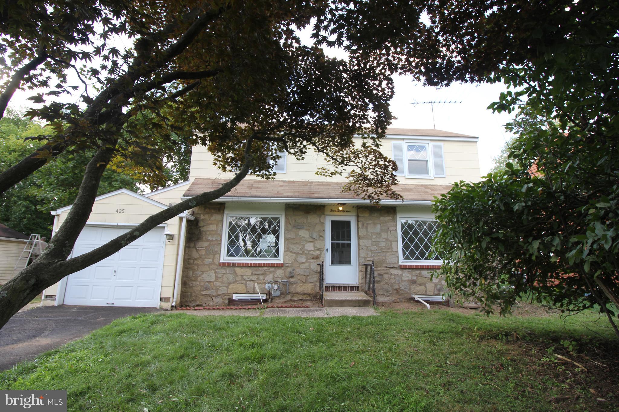 425 North Warminster Road Hatboro, PA 19040 - Photo 2 of 27 Gallery Image 2