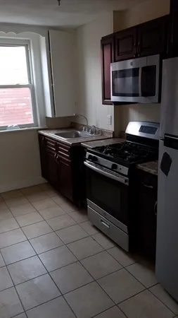 $2,000 | 34 Edwin Street, Unit 3, Boston, MA 02124