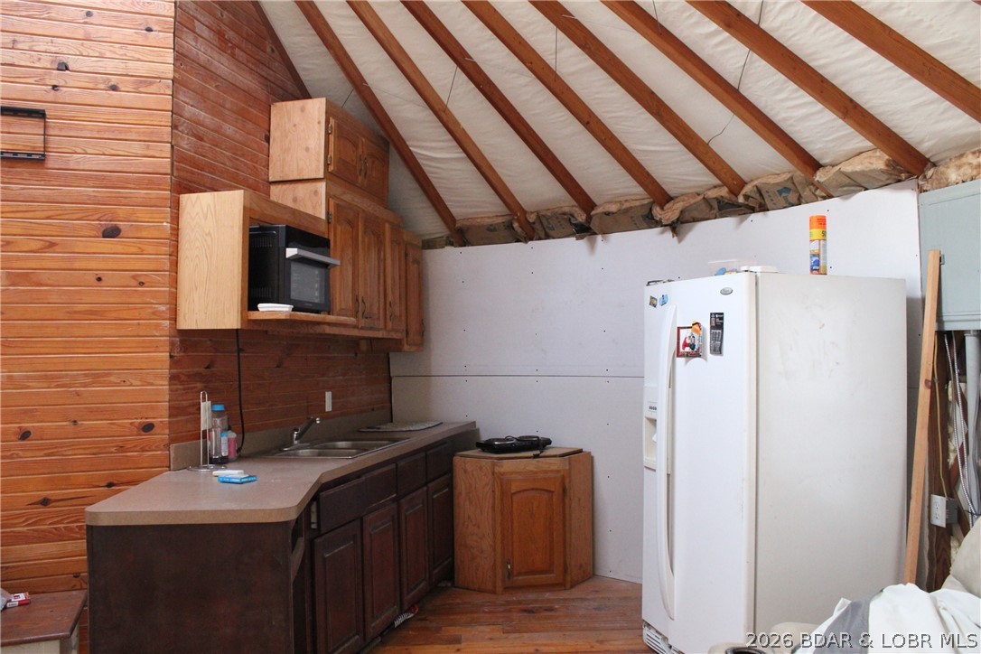 30932 Blackbird Road Stover, MO 65078 - Photo 46 of 53 The kitchen