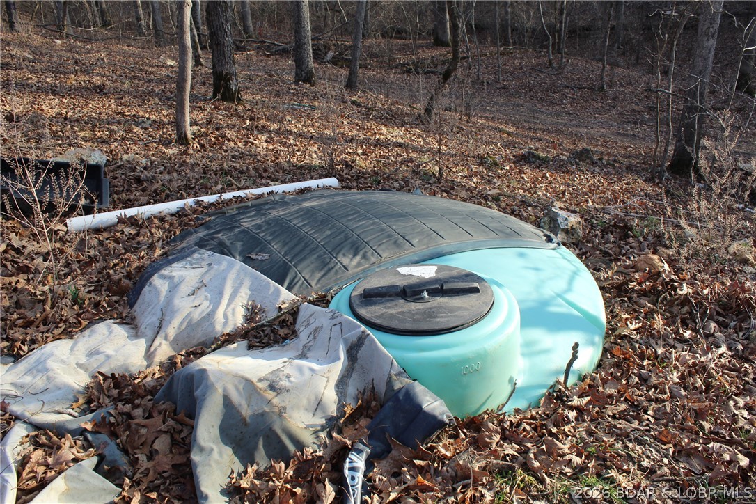 30932 Blackbird Road Stover, MO 65078 - Photo 50 of 53 1000 gallon water tank for the yurt