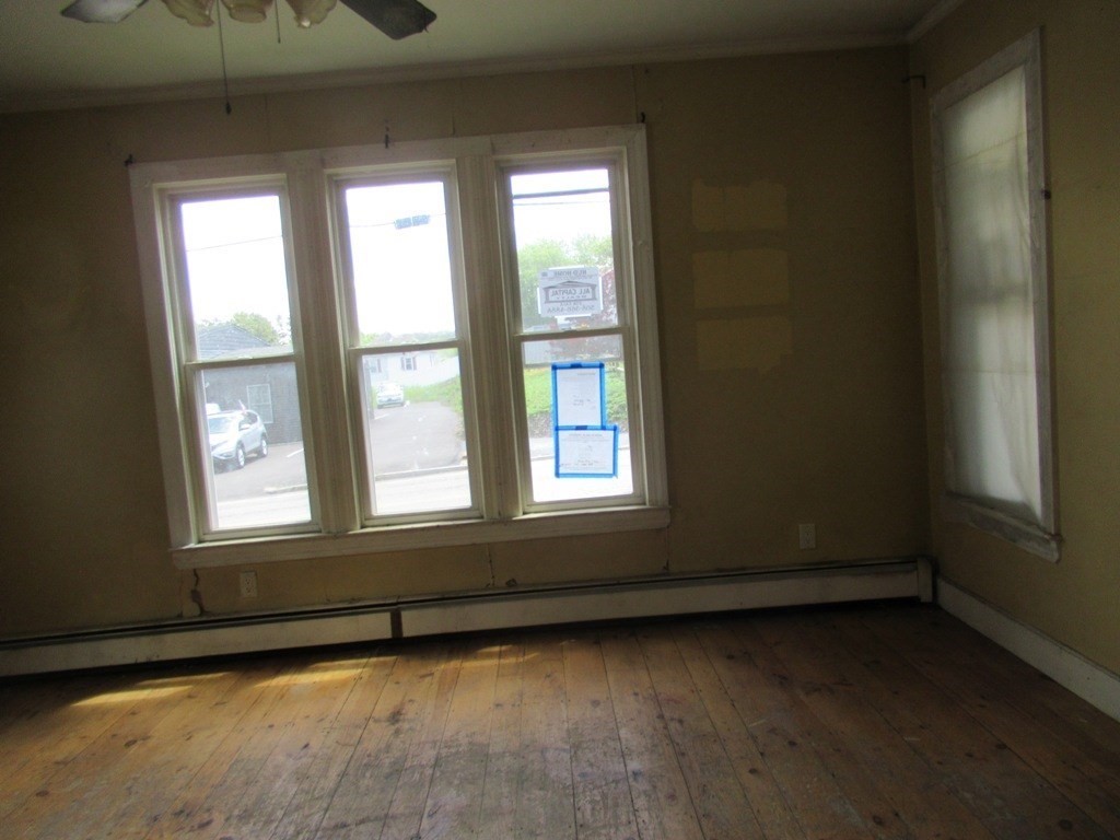 986 Main Street Clinton, MA 01510 - Photo 4 of 20 Gallery Image 4