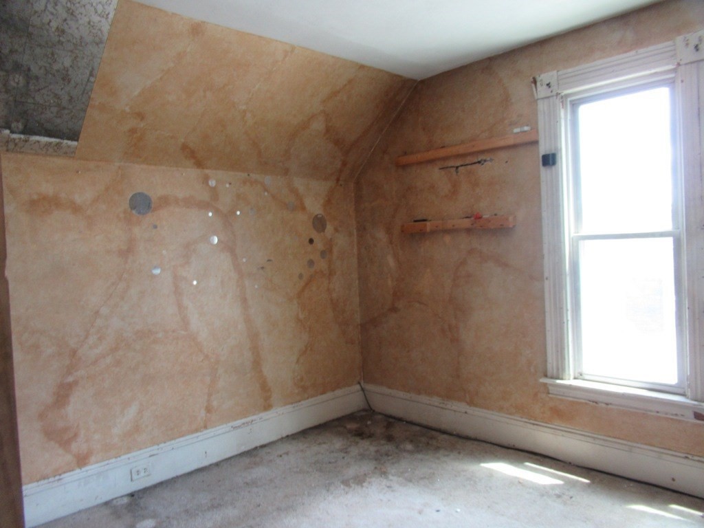 986 Main Street Clinton, MA 01510 - Photo 8 of 20 Gallery Image 8