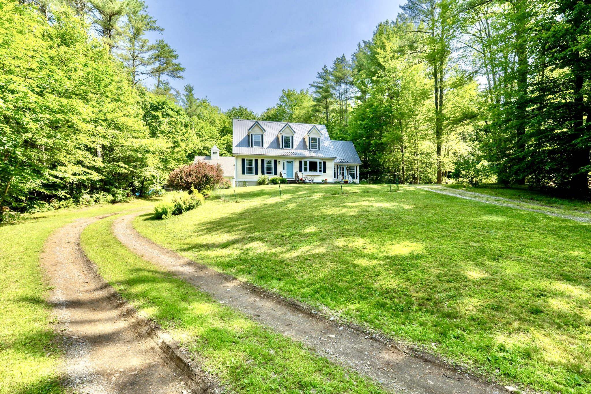 348 Deerfield Road Allenstown, NH 03275 - Photo 5 of 49