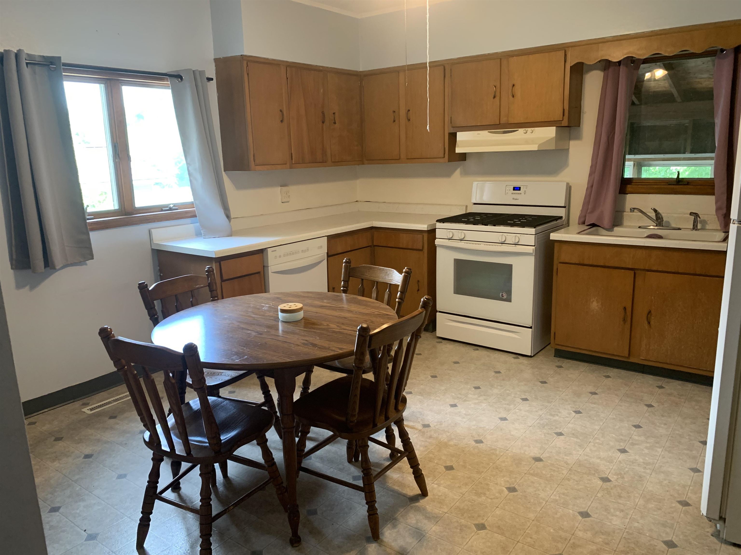 641 South Center Street Beaver Dam, WI 53916 - Photo 12 of 51