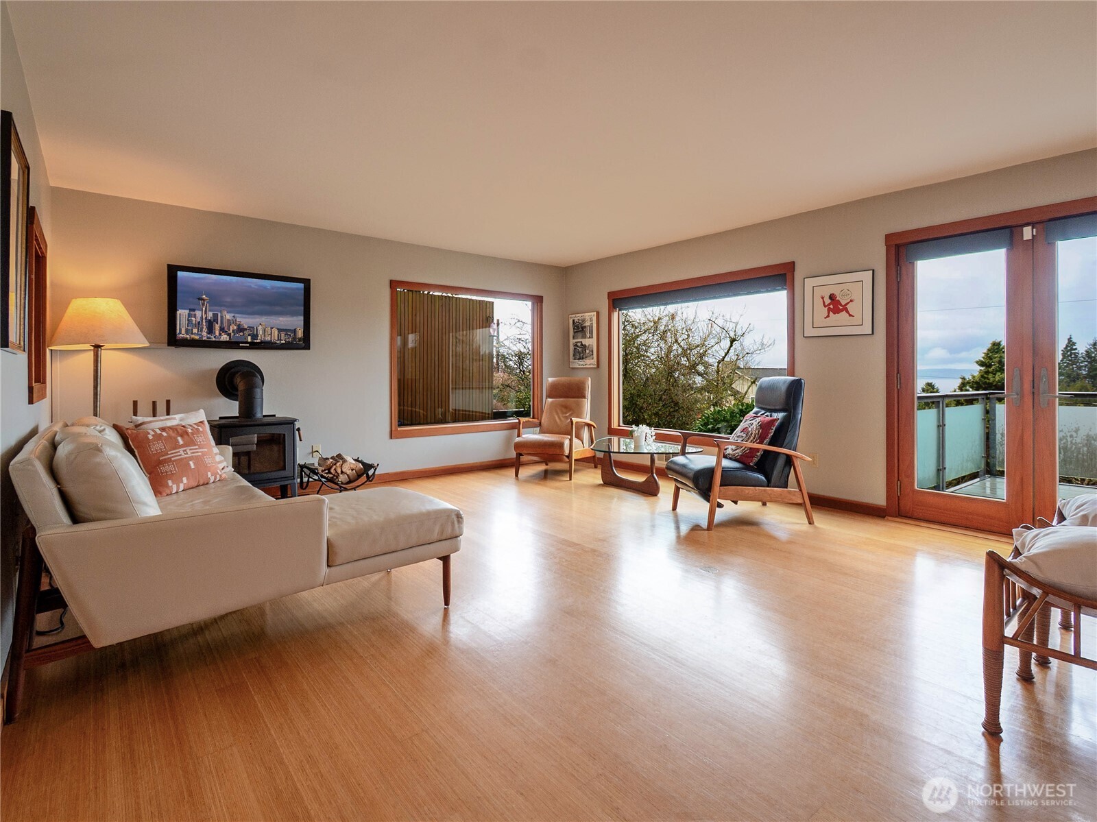 5320 47th Avenue Southwest Seattle, WA 98136 - Photo 20 of 39