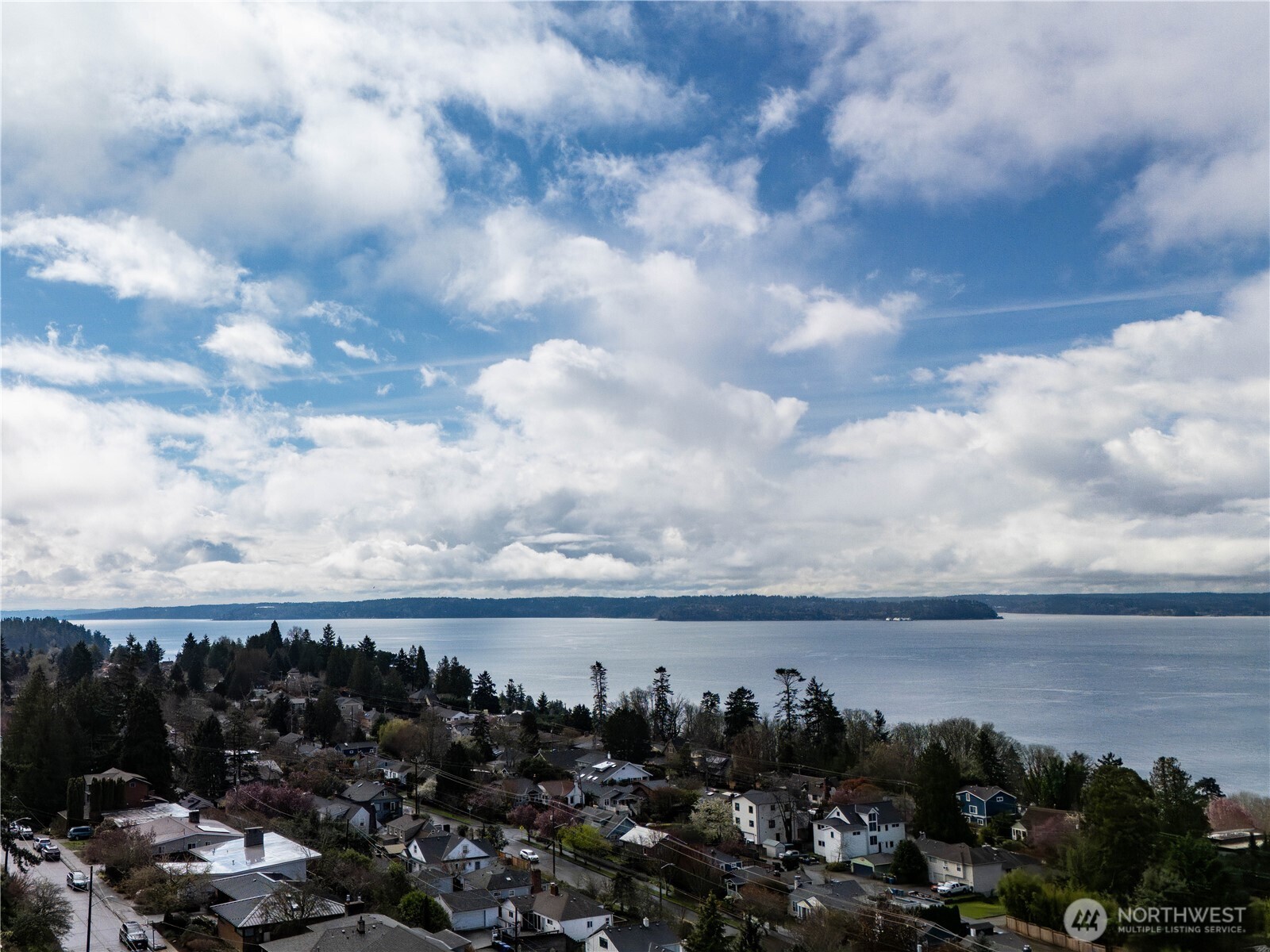 5320 47th Avenue Southwest Seattle, WA 98136 - Photo 23 of 39