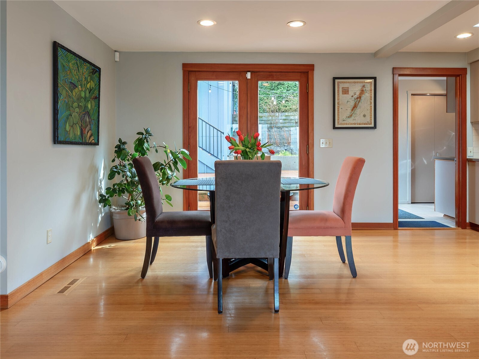 5320 47th Avenue Southwest Seattle, WA 98136 - Photo 26 of 39