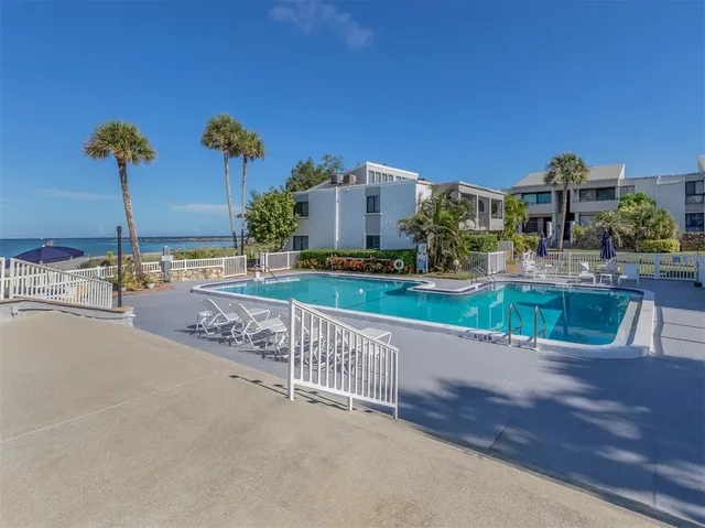 $437,000 | 1555 Tarpon Center Drive, Unit 261, Venice, FL 34285