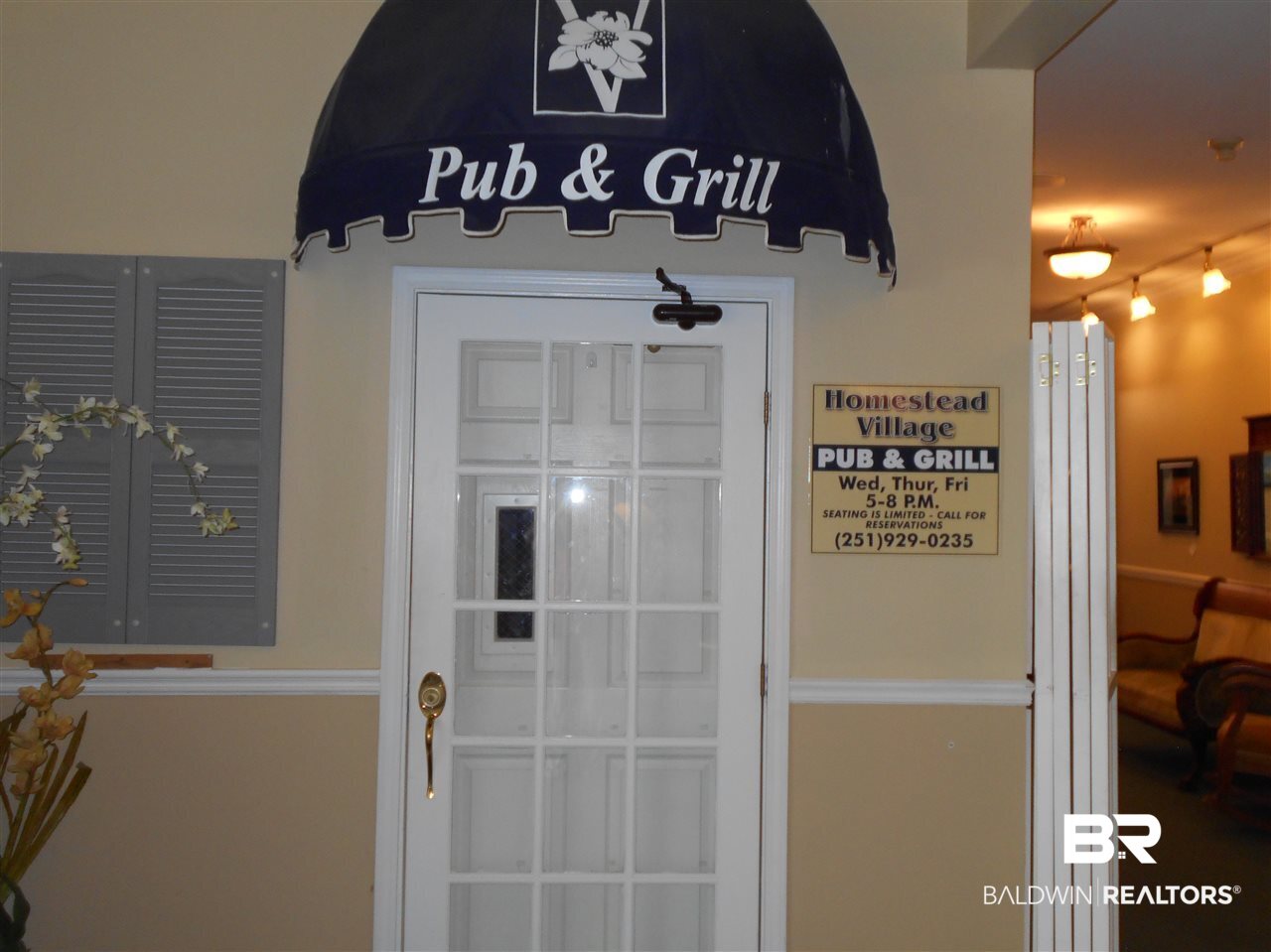 104 Homestead Village, Unit 10 Fairhope, AL 36532 - Photo 11 of 12 Pub & Grill