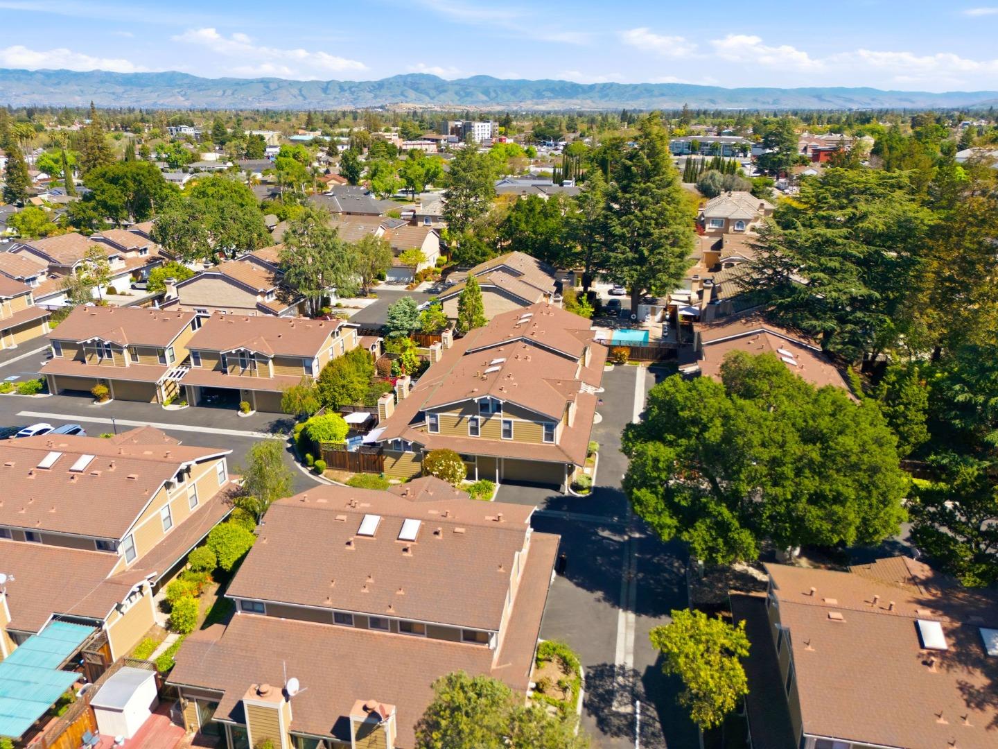 135 Redding Road, Unit A Campbell, CA 95008 - Photo 38 of 43