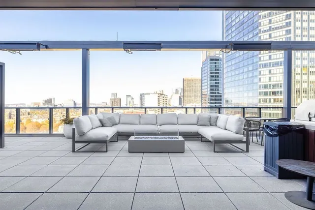 $4,400 | 55 Lagrange Street, Unit 601, Boston, MA 02116