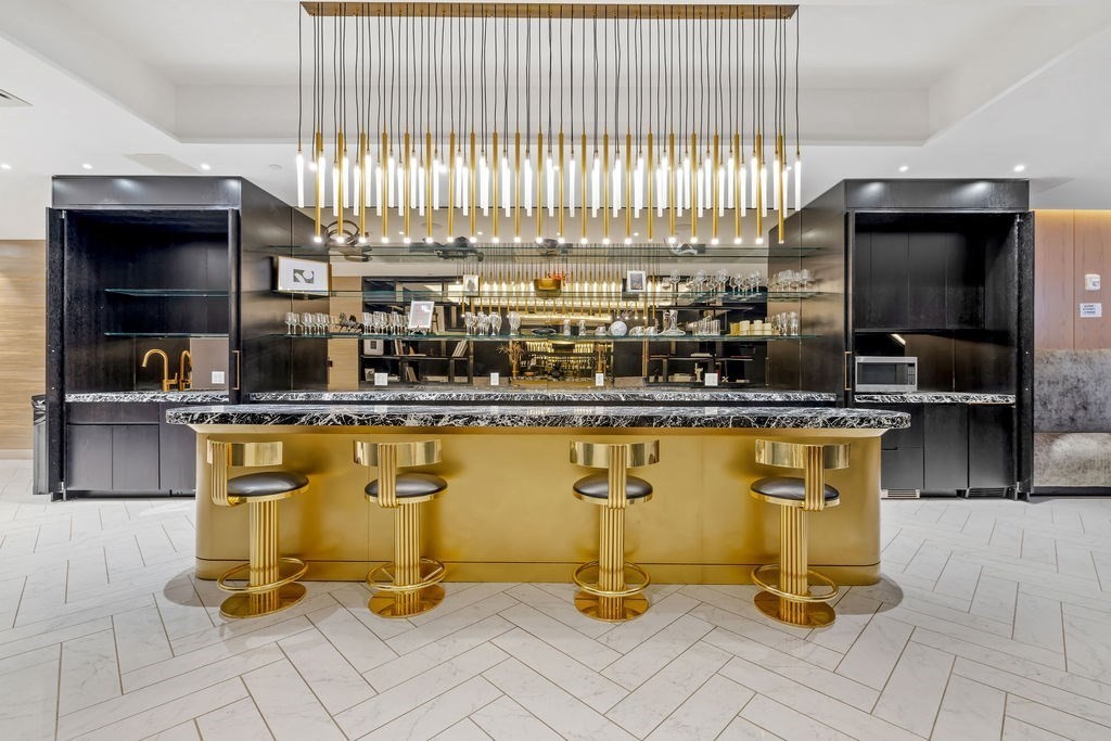 55 Lagrange Street, Unit 601 Boston, MA 02116 - Photo 27 of 42