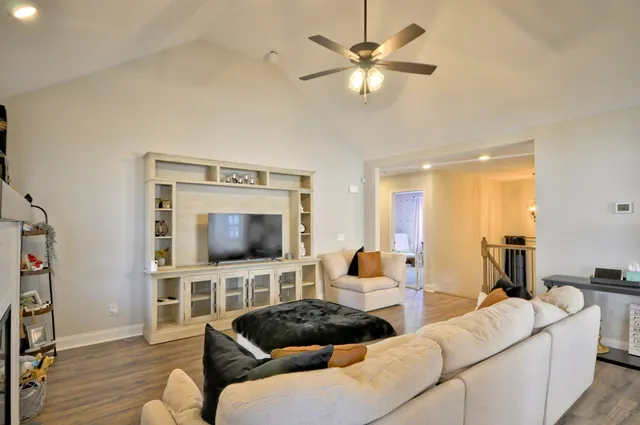 $2,400 | 500 Macy Lynn Drive, Clarksville, TN 37042