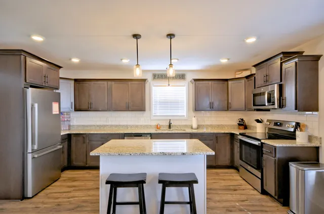 $2,400 | 500 Macy Lynn Drive, Clarksville, TN 37042