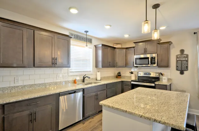 $2,400 | 500 Macy Lynn Drive, Clarksville, TN 37042