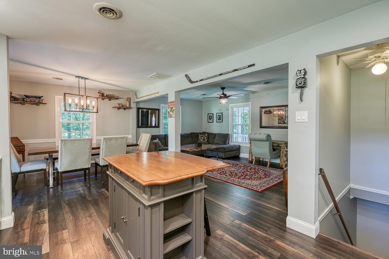 7002 Gilbeth Road Manassas, VA 20112 - Photo 11 of 73 Gallery Image 11