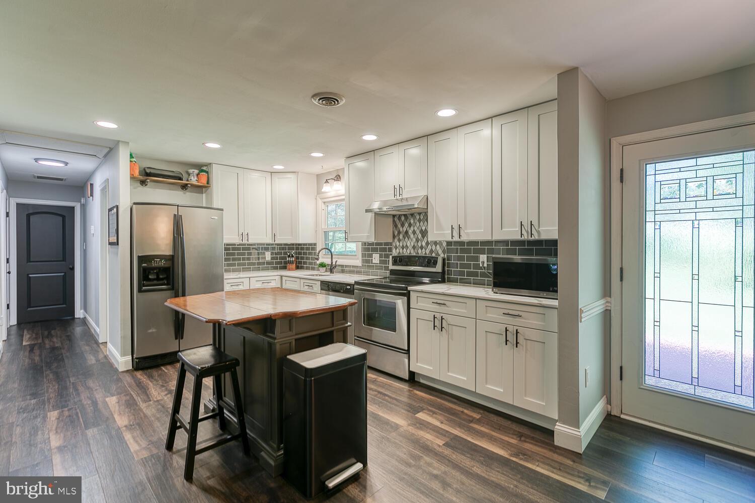 7002 Gilbeth Road Manassas, VA 20112 - Photo 16 of 73 Gallery Image 16