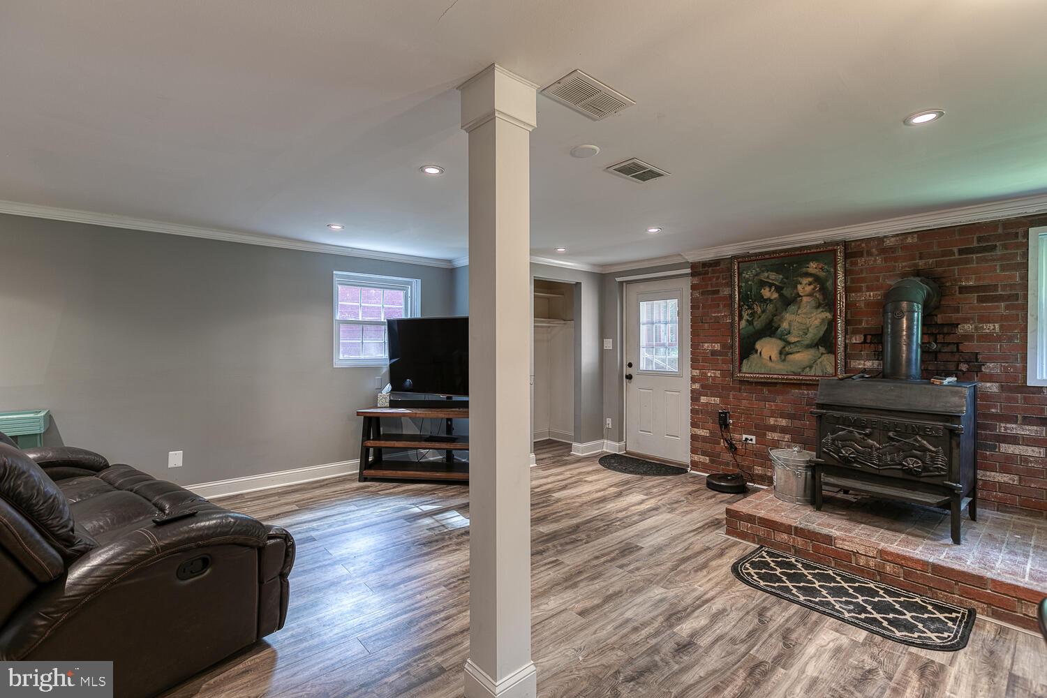 7002 Gilbeth Road Manassas, VA 20112 - Photo 31 of 73 Gallery Image 31