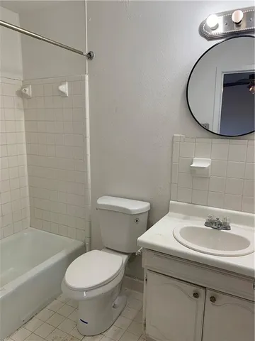 $1,700 | 2111 Emerson Street, Gretna, LA 70056