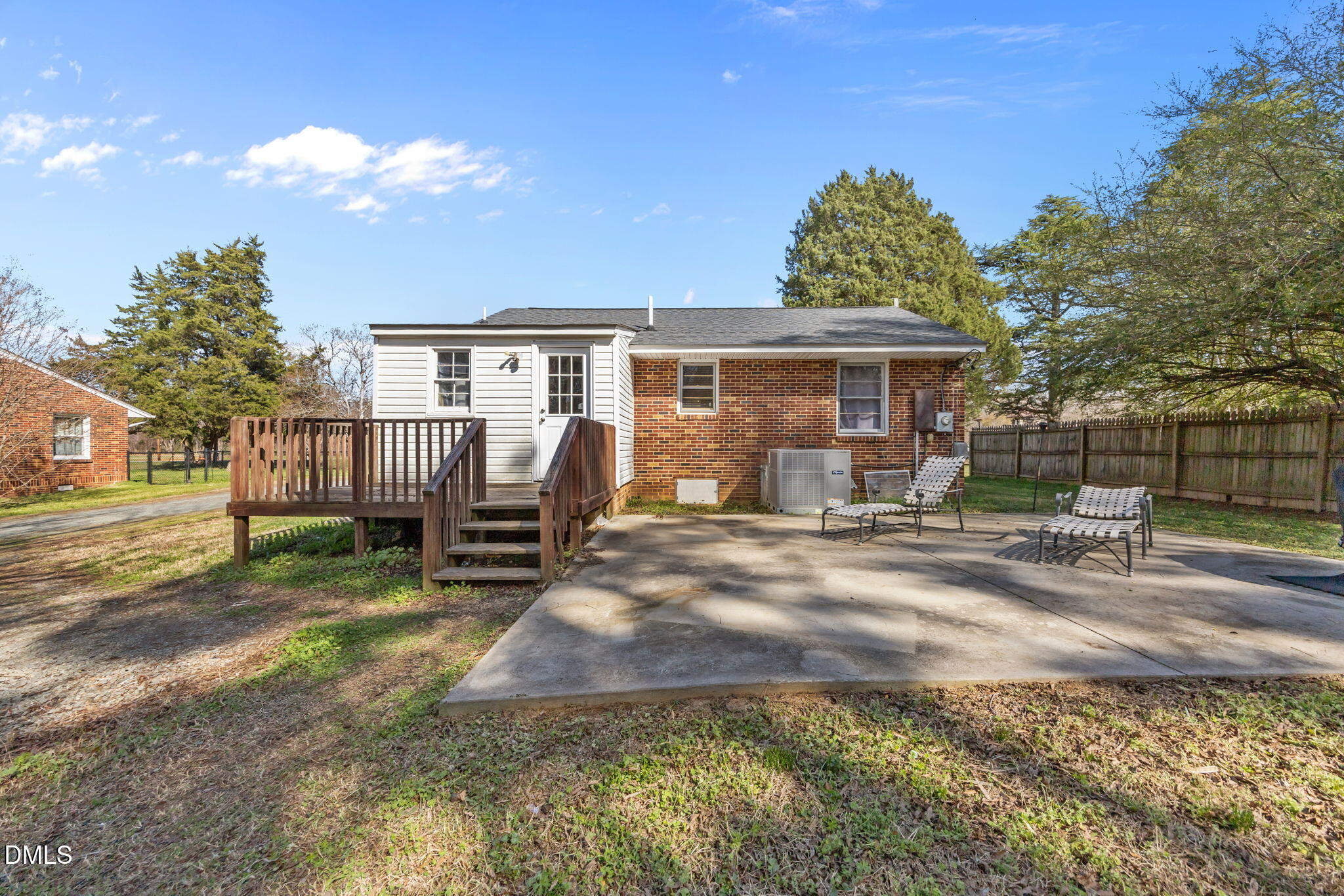 2727 Highway 87 Graham, NC 27253 - Photo 25 of 28 a view of a house with backyard and sitting area