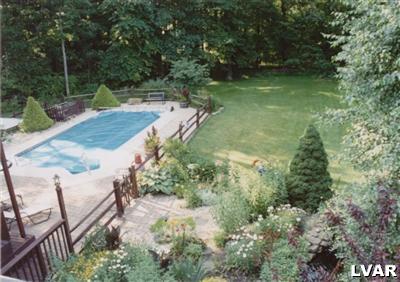 6872 St Peters Road Macungie, PA 18062 - Photo 3 of 12 Gallery Image 3