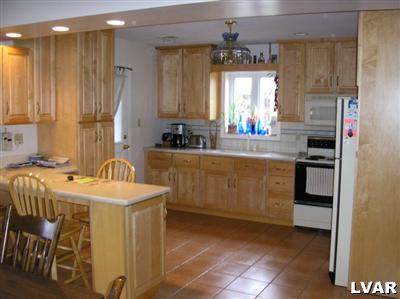 6872 St Peters Road Macungie, PA 18062 - Photo 6 of 12 Gallery Image 6