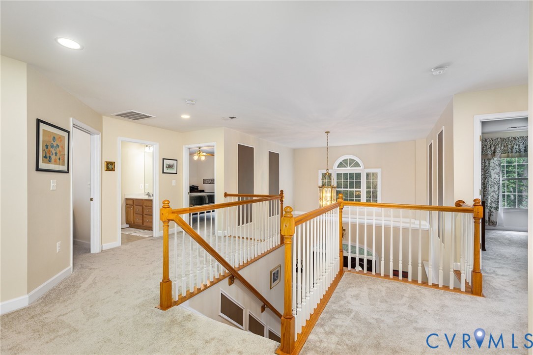 160 Walnut Ridge Drive Stafford, VA 22556 - Photo 15 of 43 Corridor with an upstairs landing, light colored c